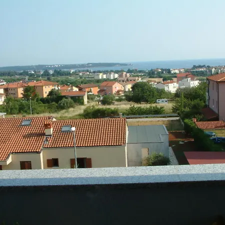 Bellavista Apartment *